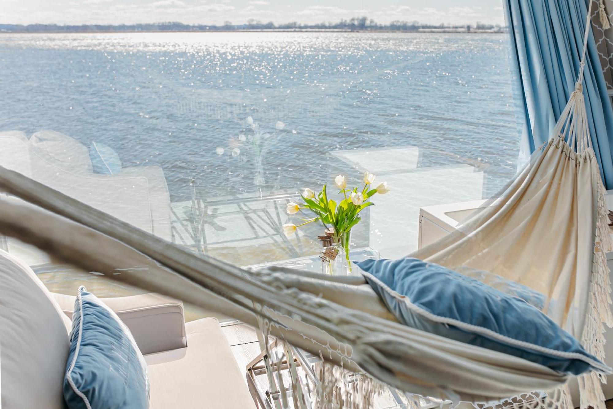 Grand Ht Houseboats - Domki Na Wodzie - Sauna, Jacuzzi, Kominek Mielno  Eksteriør bilde