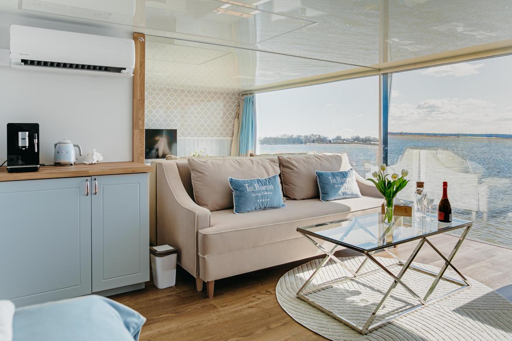Grand Ht Houseboats - Domki Na Wodzie - Sauna, Jacuzzi, Kominek Mielno  Rom bilde