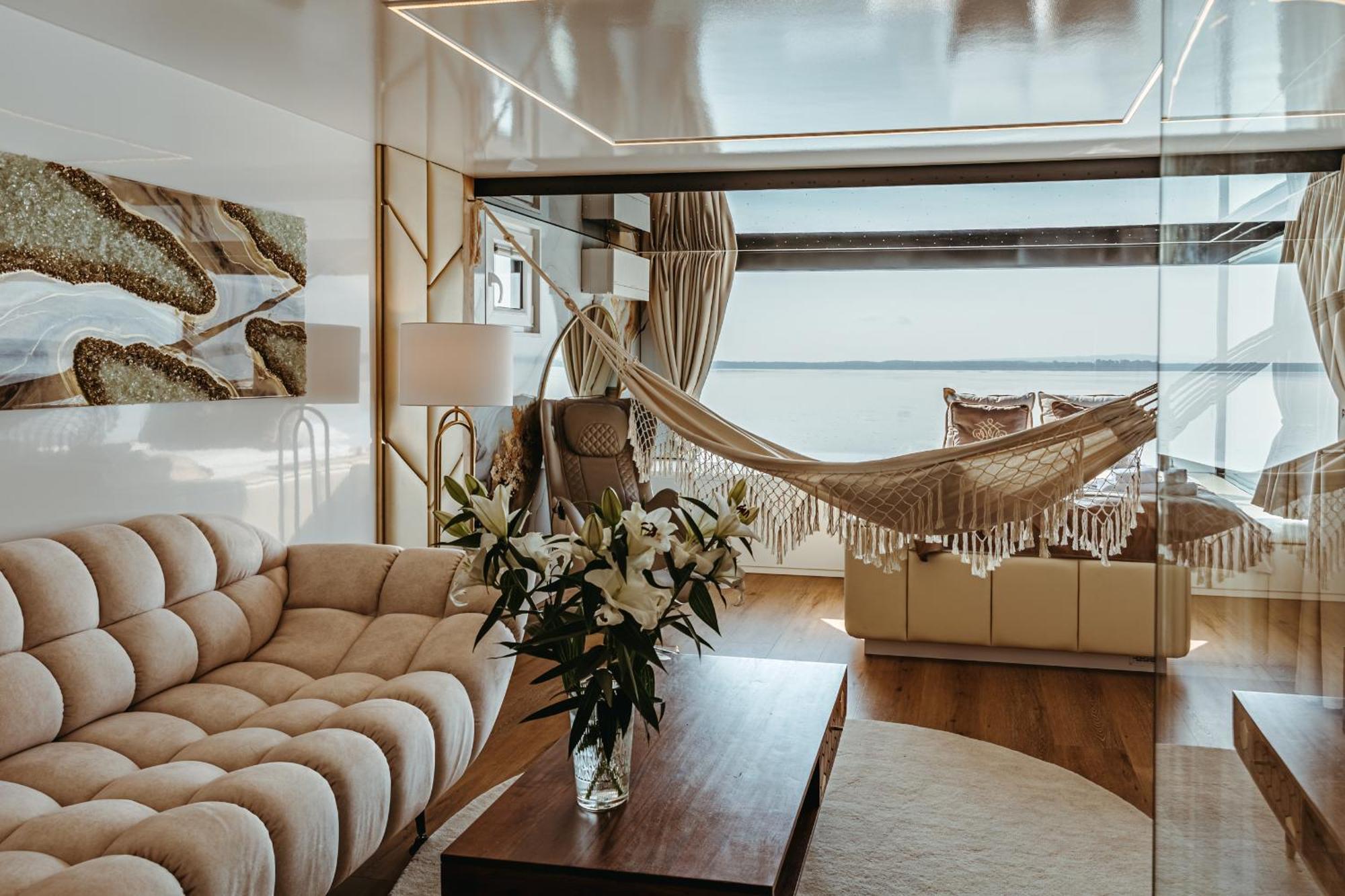 Grand Ht Houseboats - Domki Na Wodzie - Sauna, Jacuzzi, Kominek Mielno  Rom bilde