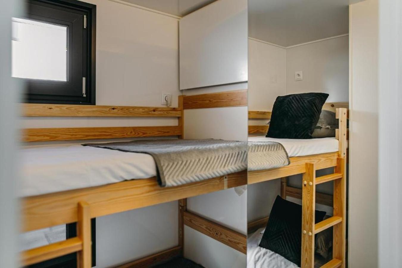 Grand Ht Houseboats - Domki Na Wodzie - Sauna, Jacuzzi, Kominek Mielno  Eksteriør bilde